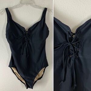 CAROL WIOR Black One-Piece Swimsuit 14 Slimming Underwire Resort Vacation Beach